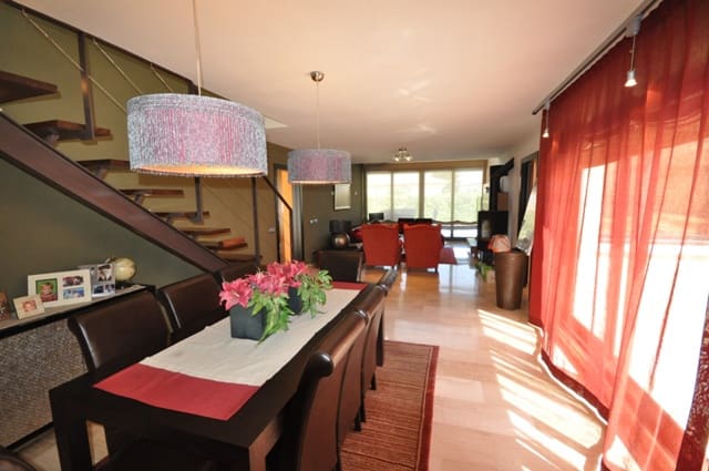 4 soveværelse Byhus til salg i Miami Playa / Miami Platja med swimmingpool garage - € 690.000 (Ref: 10104351)