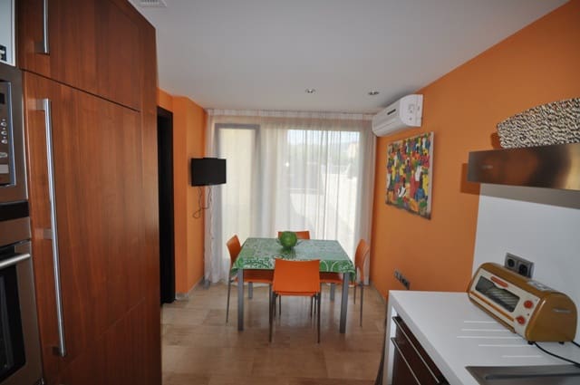 4 soveværelse Byhus til salg i Miami Playa / Miami Platja med swimmingpool garage - € 690.000 (Ref: 10104351)