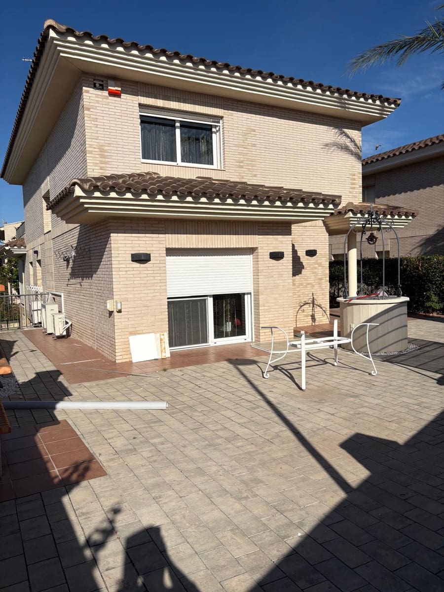 4 Zimmer Haus zu verkaufen in Cambrils mit Pool Garage - 1.300.000 € (Ref: 9946697)