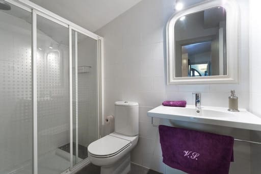 10 soveværelse Byhus til salg i Barcelona by med swimmingpool - € 1.500.000 (Ref: 9946703)
