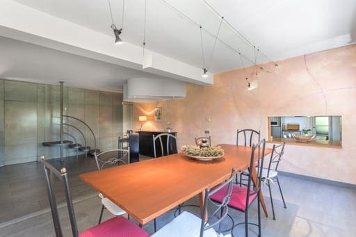 10 soveværelse Byhus til salg i Barcelona by med swimmingpool - € 1.500.000 (Ref: 9946703)