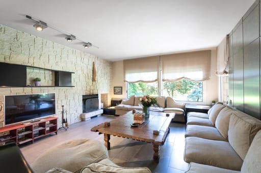 10 soveværelse Byhus til salg i Barcelona by med swimmingpool - € 1.500.000 (Ref: 9946703)