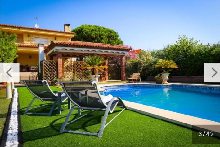 6 Zimmer Haus zu verkaufen in Cambrils mit Pool - 145.000 € (Ref: 9946709)