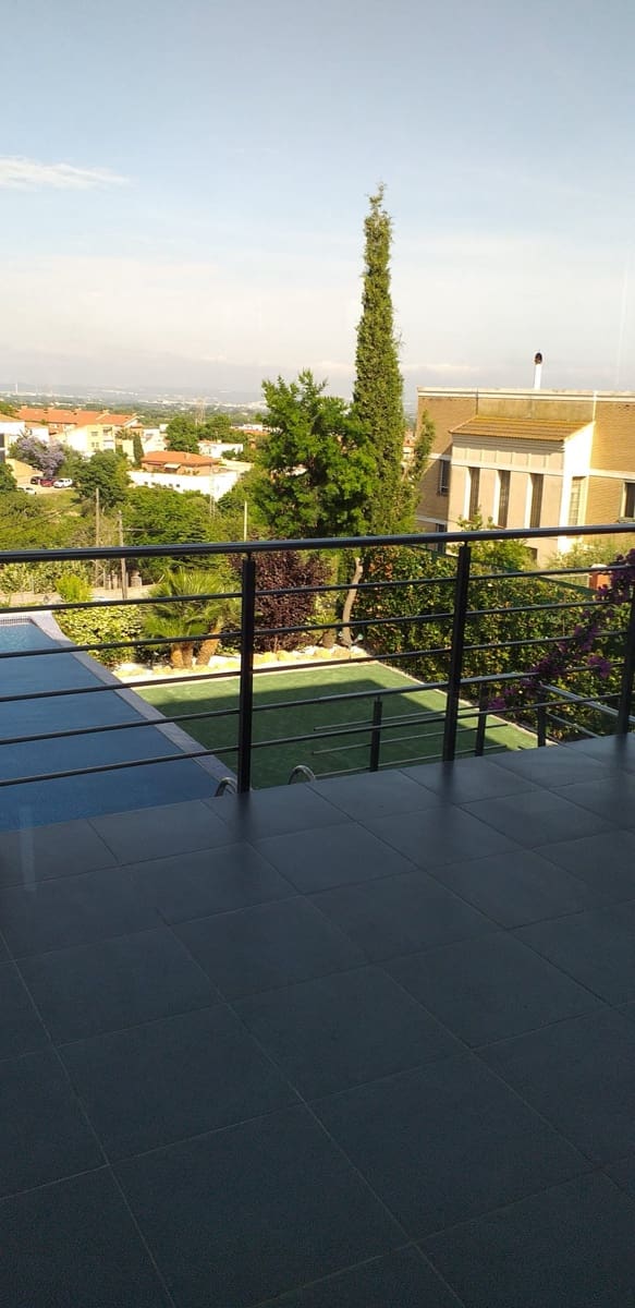 4 Zimmer Haus zu verkaufen in Tarragona Stadt mit Pool - 750.000 € (Ref: 9946716)