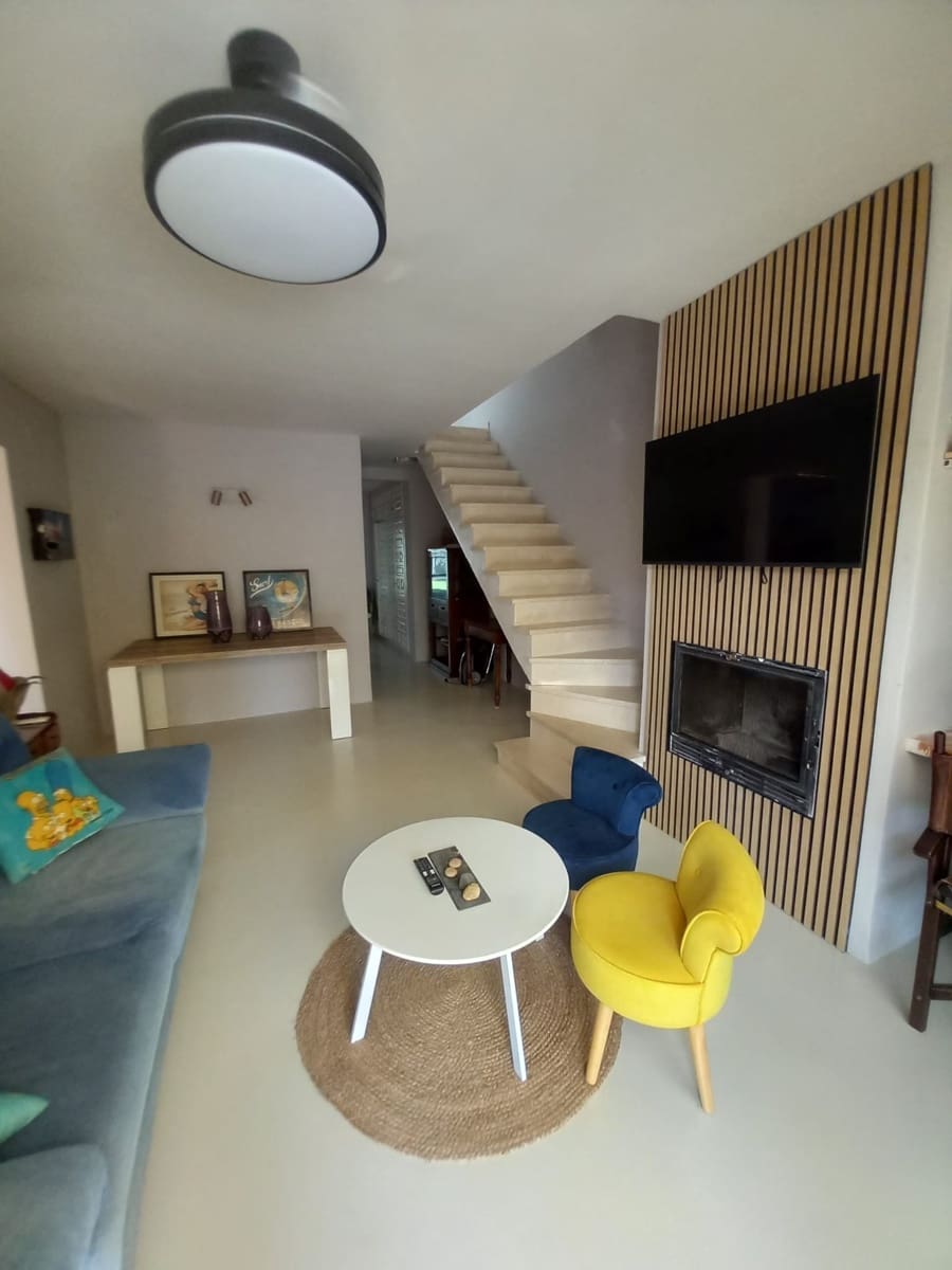 3 bedroom Townhouse for holiday rental in Miami Playa / Miami Platja with pool - € 1,900 (Ref: 9968002)