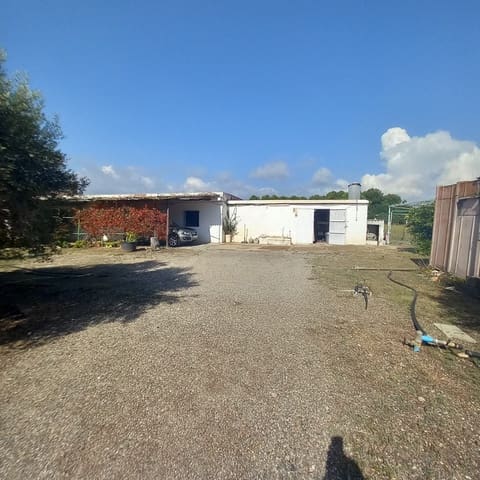 4 slaapkamer Finca/Landhuis te koop in Mont-roig del Camp - € 200.000 (Ref: 9997557)