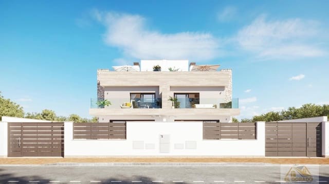 3 soverom Kjedet enebolig til salgs i San Pedro del Pinatar ciudad, San Pedro del Pinatar med svømmebasseng garasje - € 489 000 (Ref: 10167547)