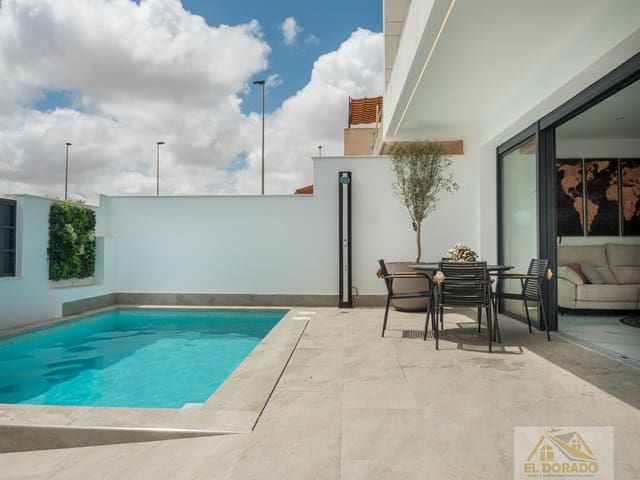 3 soverom Kjedet enebolig til salgs i San Pedro del Pinatar ciudad, San Pedro del Pinatar med svømmebasseng garasje - € 489 000 (Ref: 10167547)