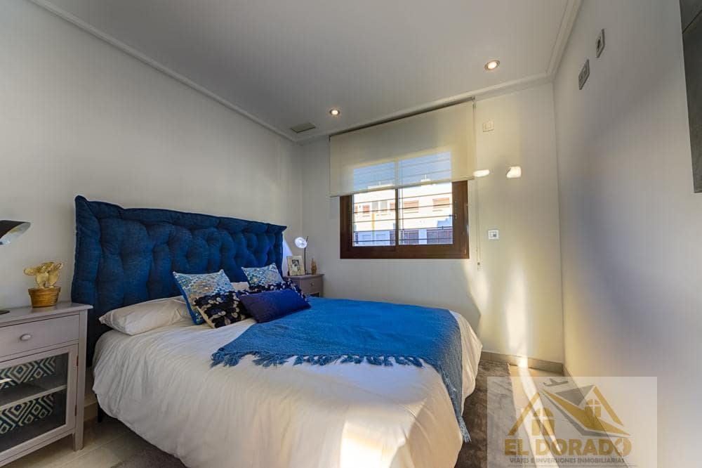 3 sypialnia Apartament na sprzedaż w Pilar de la Horadada z basenem garażem - 325 000 € (Ref: 7412260)