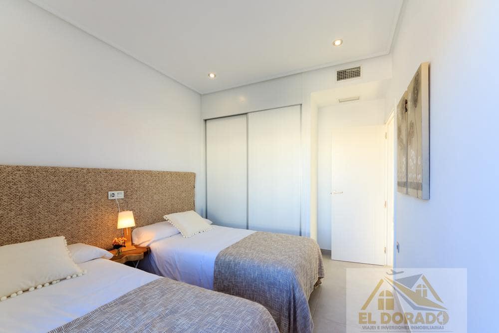 3 sypialnia Apartament na sprzedaż w Pilar de la Horadada z basenem garażem - 325 000 € (Ref: 7412260)