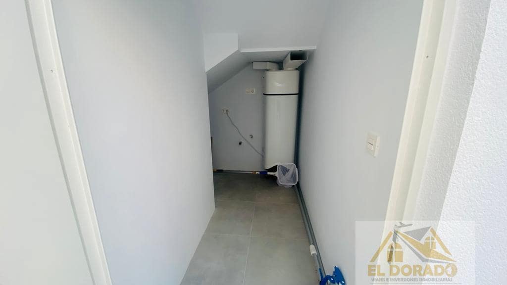 3 bedroom Villa for sale in Roldan with pool garage - € 368,500 (Ref: 7412261)