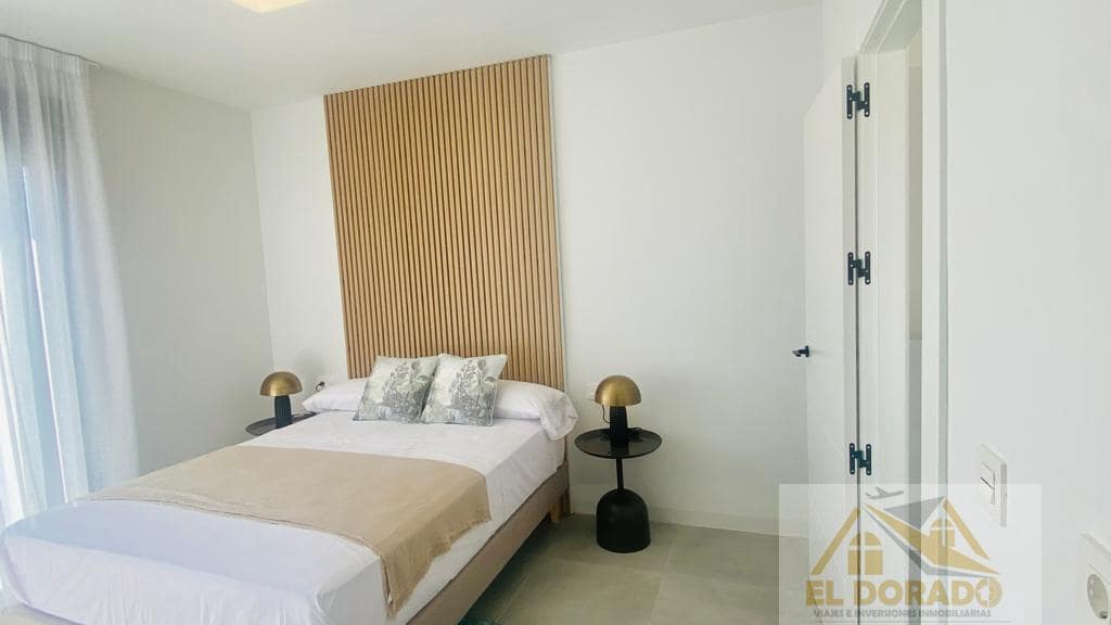 3 bedroom Villa for sale in Roldan with pool garage - € 368,500 (Ref: 7412261)