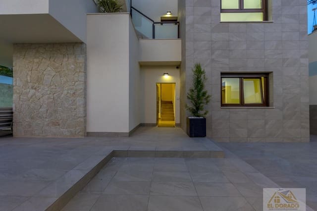 3 sypialnia Willa na sprzedaż w Ciudad Quesada, Rojales z basenem garażem - 499 000 € (Ref: 7481076)