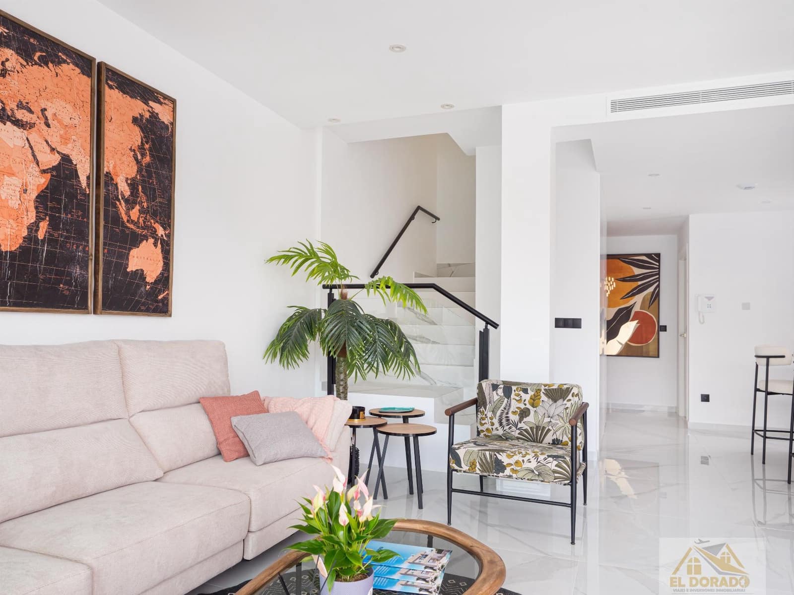 3 makuuhuone Huvila myytävänä paikassa San Pedro del Pinatar mukana uima-altaan 
autotalli - 465 000 € (Ref: 9040000)