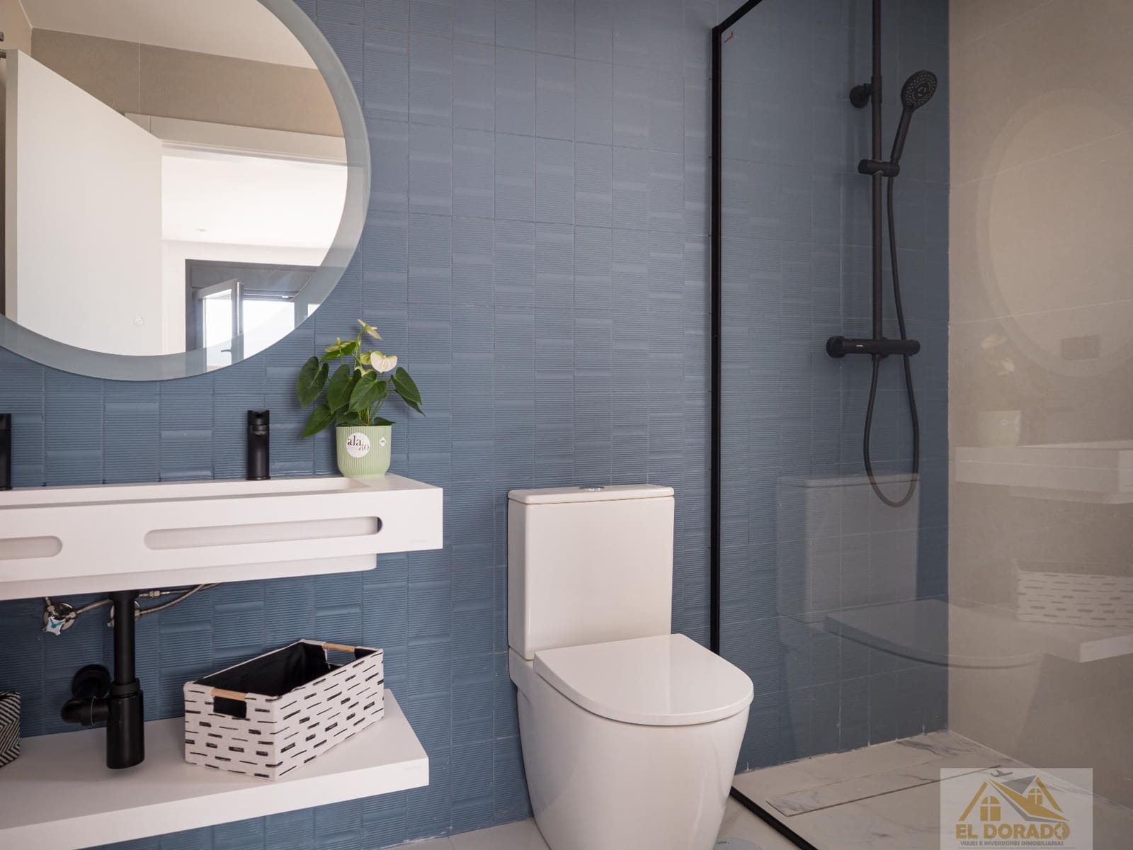 3 makuuhuone Huvila myytävänä paikassa San Pedro del Pinatar mukana uima-altaan 
autotalli - 465 000 € (Ref: 9040000)