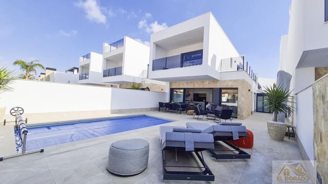 3 bedroom Villa for sale in San Pedro del Pinatar ciudad, San Pedro del Pinatar with garage - € 397,000 (Ref: 9160628)