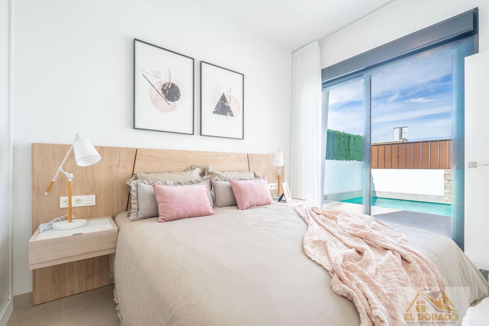 3 soveværelse Villa til salg i Roldan med swimmingpool garage - € 389.900 (Ref: 9160629)