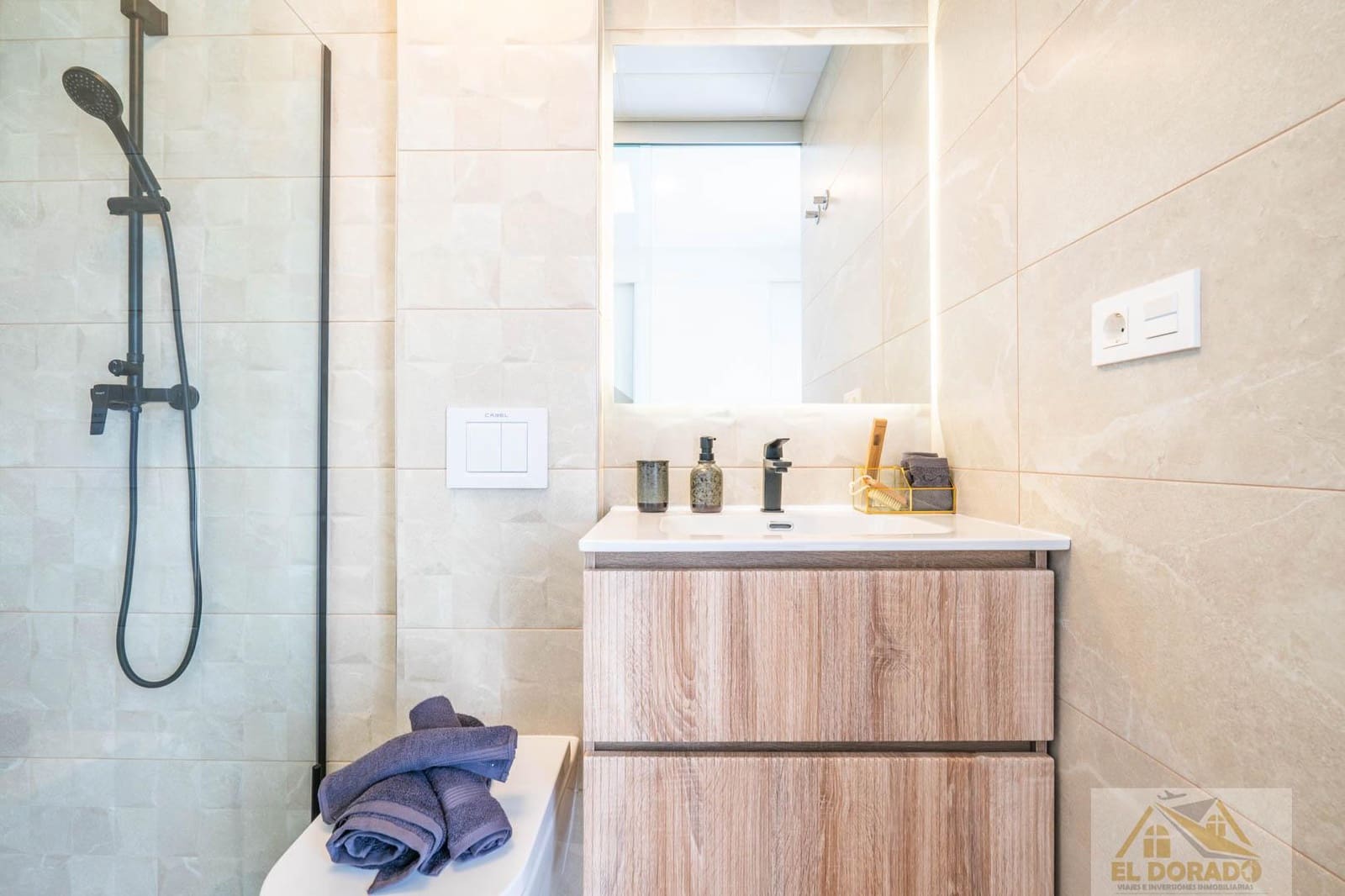 3 soverom Villa til salgs i Roldan med svømmebasseng garasje - € 389 900 (Ref: 9160629)