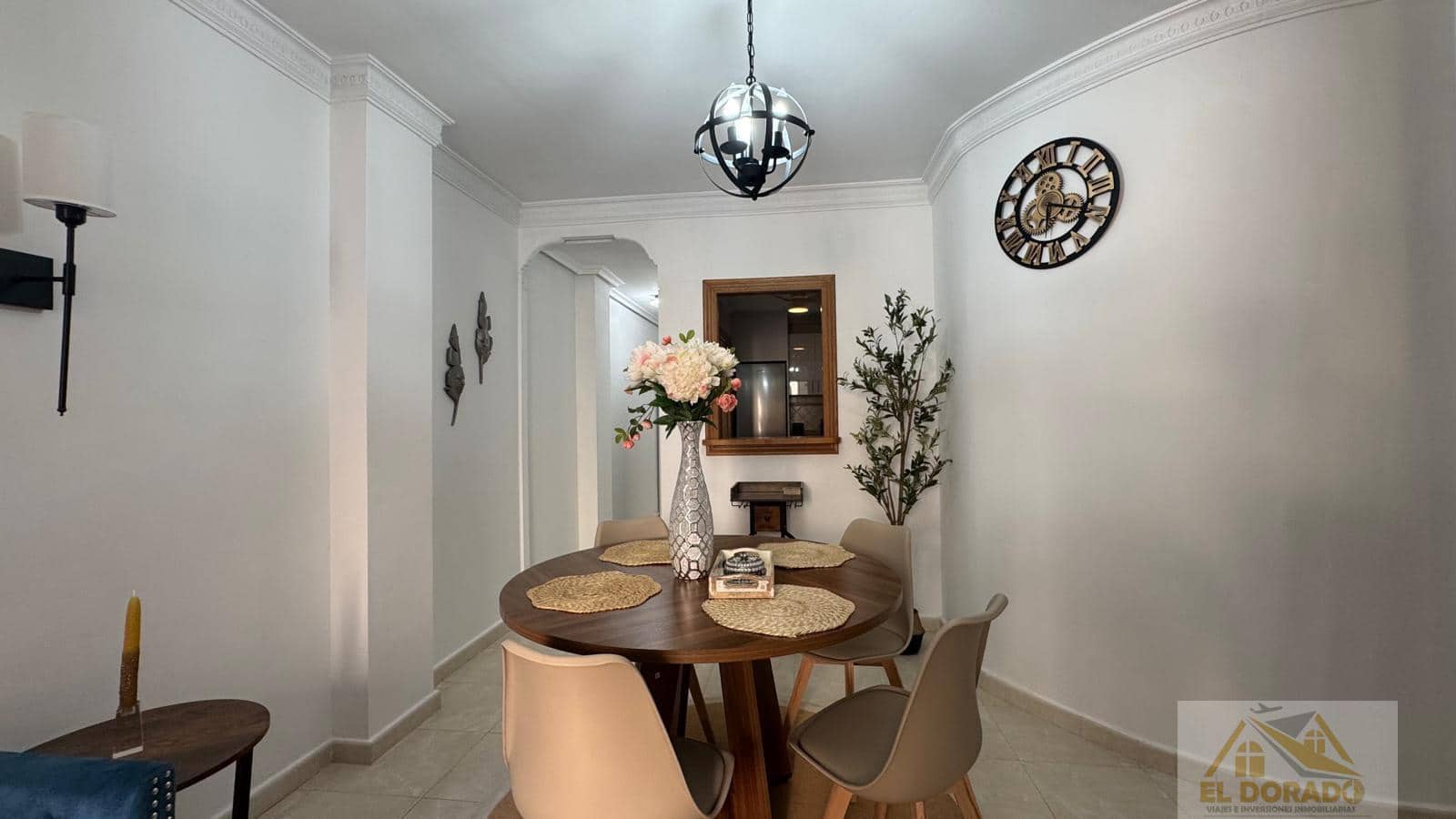 Appartement de 3 chambres à louer à Torrevieja - 950 € (Ref: 9298982)