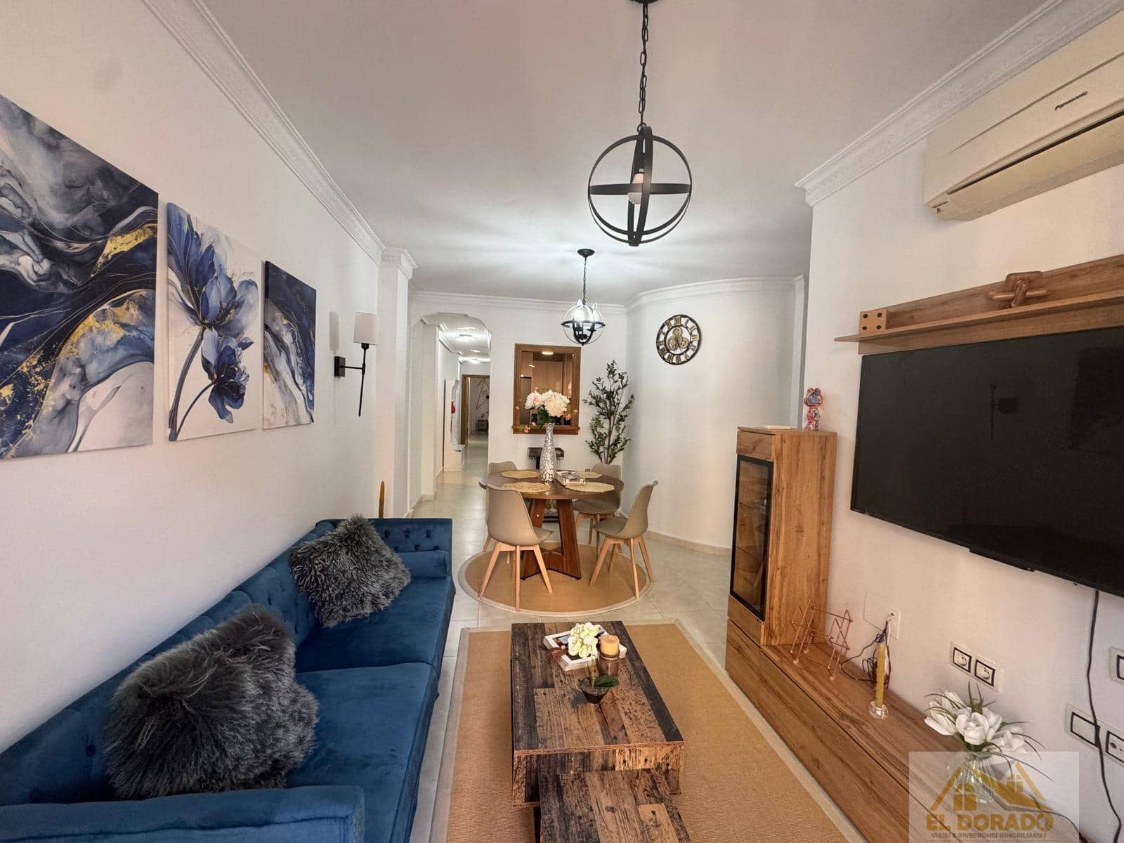 Appartement de 3 chambres à louer à Torrevieja - 950 € (Ref: 9298982)