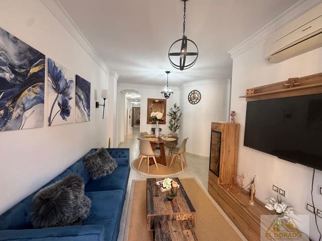 Appartement de 3 chambres à louer à Centro, Torrevieja - 950 € (Ref: 9298982)