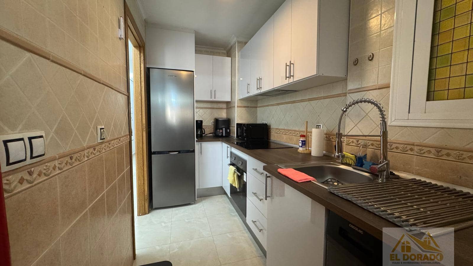 Appartement de 3 chambres à louer à Torrevieja - 950 € (Ref: 9298982)