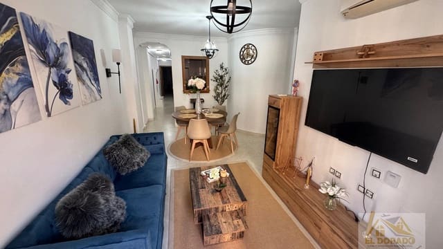 Appartement de 3 chambres à louer à Centro, Torrevieja - 950 € (Ref: 9298982)