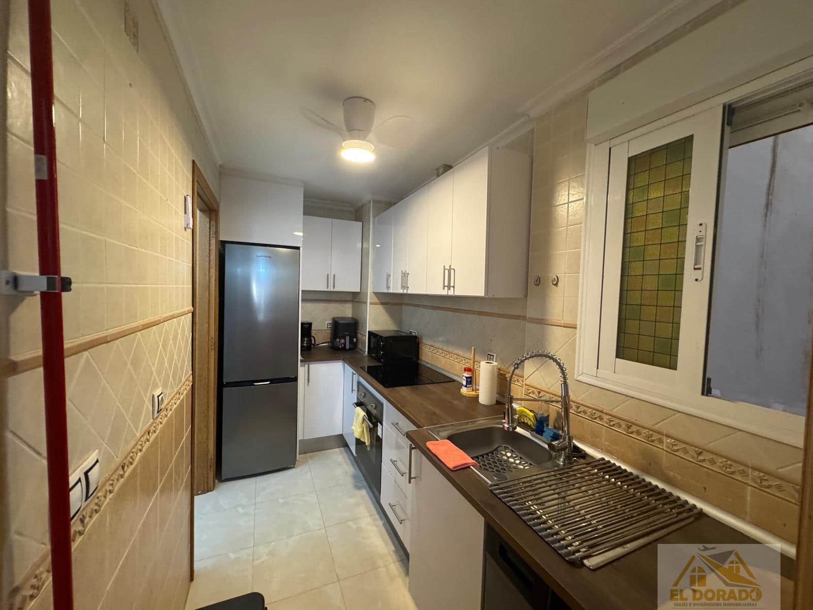 Appartement de 3 chambres à louer à Torrevieja - 950 € (Ref: 9298982)