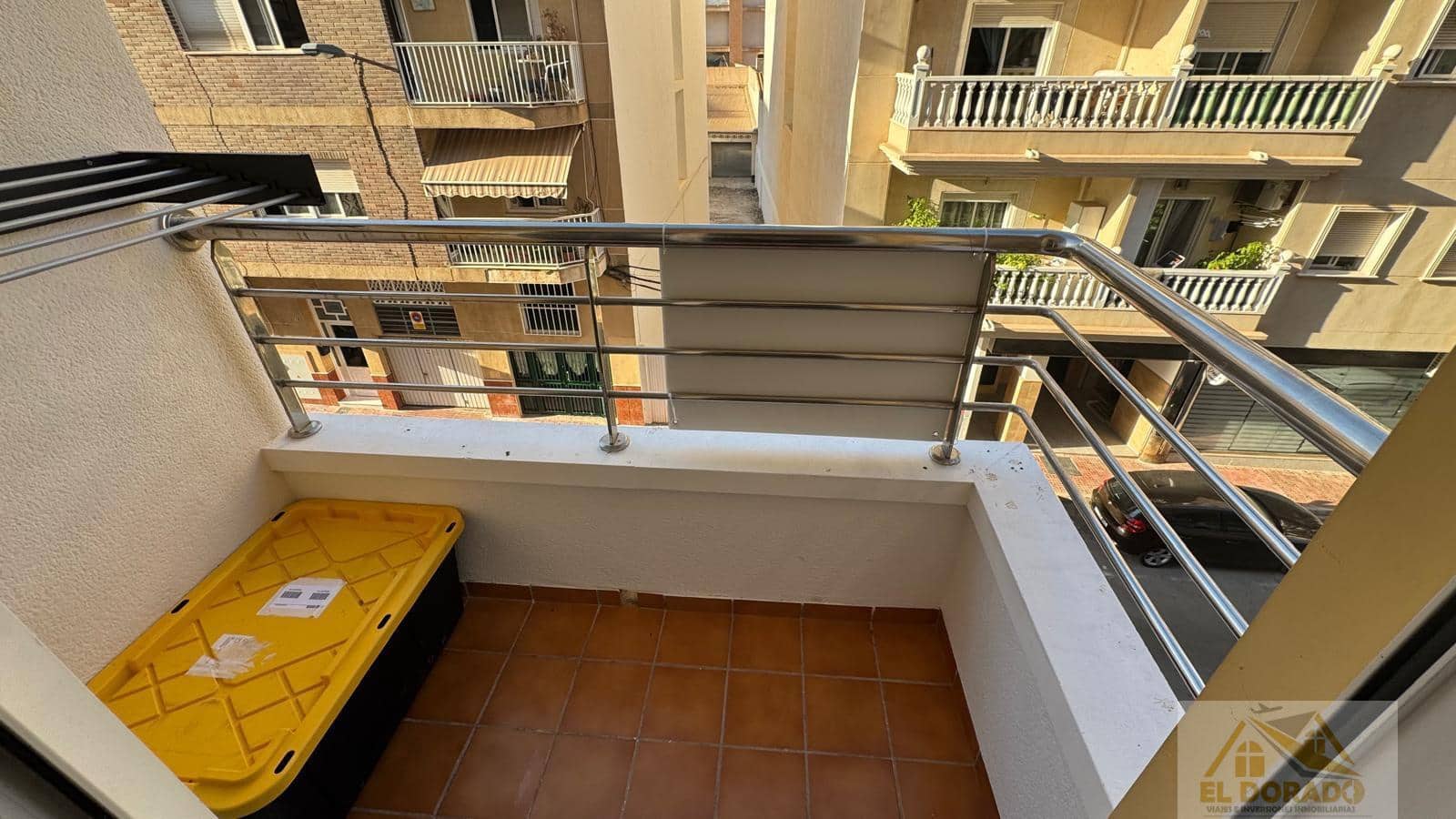 Appartement de 3 chambres à louer à Torrevieja - 950 € (Ref: 9298982)