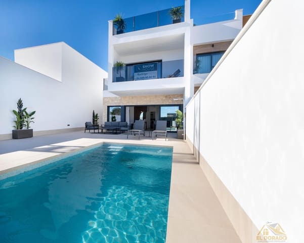 3 makuuhuone Huvila myytävänä paikassa San Pedro del Pinatar ciudad, San Pedro del Pinatar mukana uima-altaan 
autotalli - 425 000 € (Ref: 9656119)