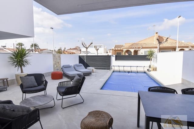 Chalet de 3 habitaciones en San Pedro del Pinatar ciudad, San Pedro del Pinatar en venta con piscina garaje - 425.000 € (Ref: 9656119)