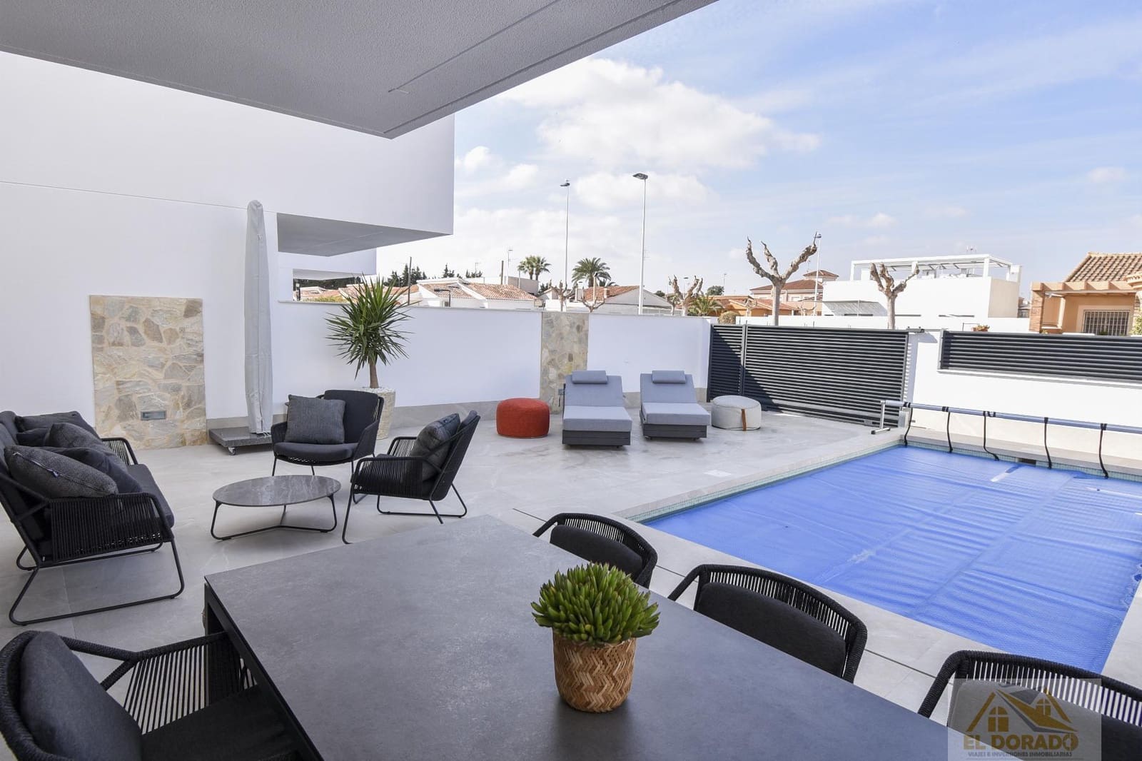 3 slaapkamer Villa te koop in San Pedro del Pinatar met zwembad garage - € 439.000 (Ref: 9656120)