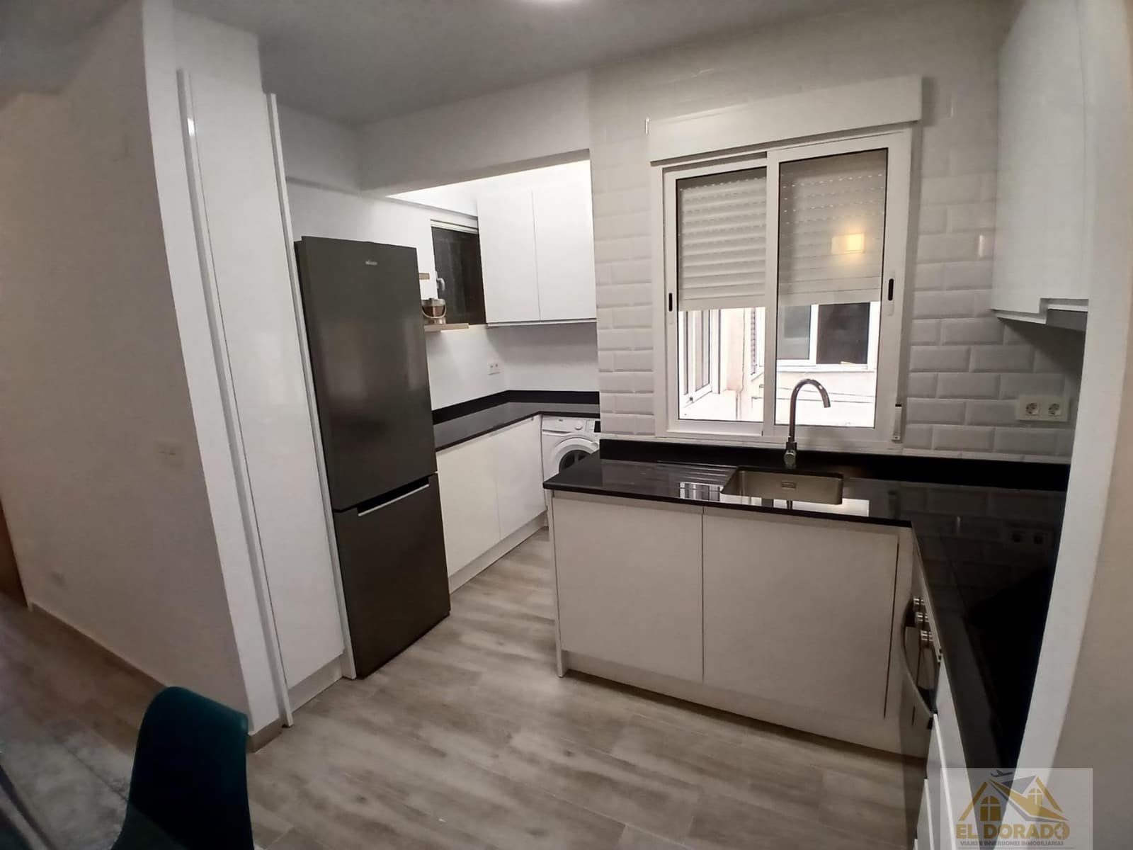 2 soverom Leilighet til leie i Torrevieja - € 1 200 (Ref: 9820739)
