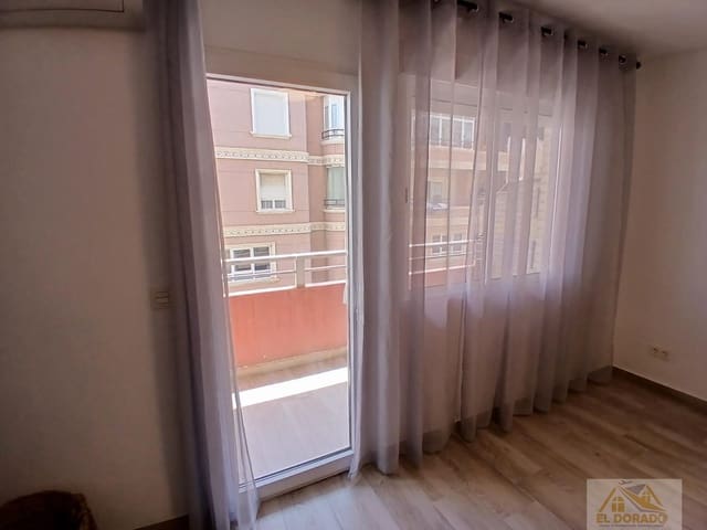 2 soverom Leilighet til leie i Puerto Deportivo, Torrevieja - € 1 200 (Ref: 9820739)