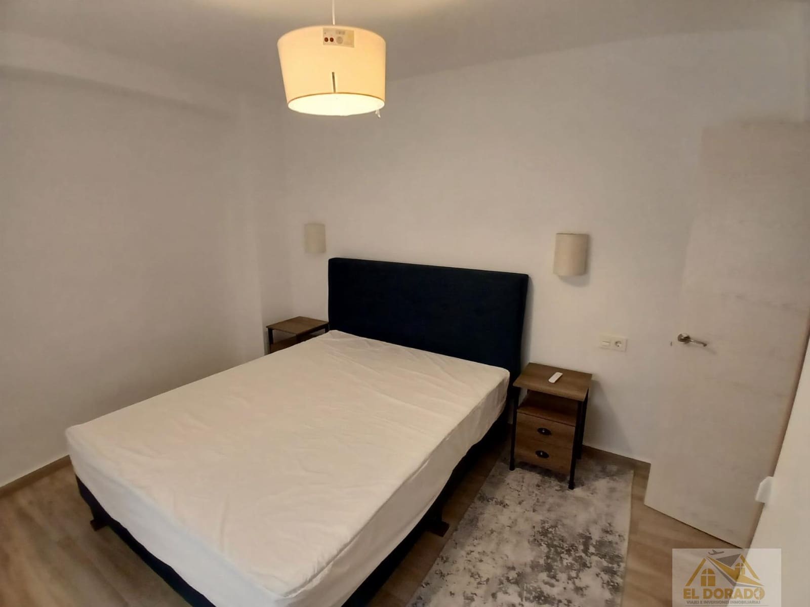 2 soverom Leilighet til leie i Torrevieja - € 1 200 (Ref: 9820739)