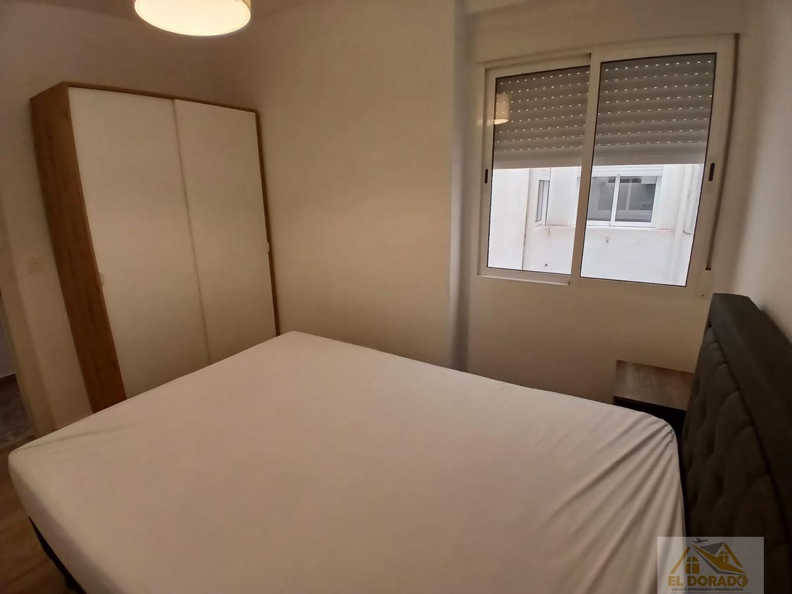 2 soverom Leilighet til leie i Torrevieja - € 1 200 (Ref: 9820739)
