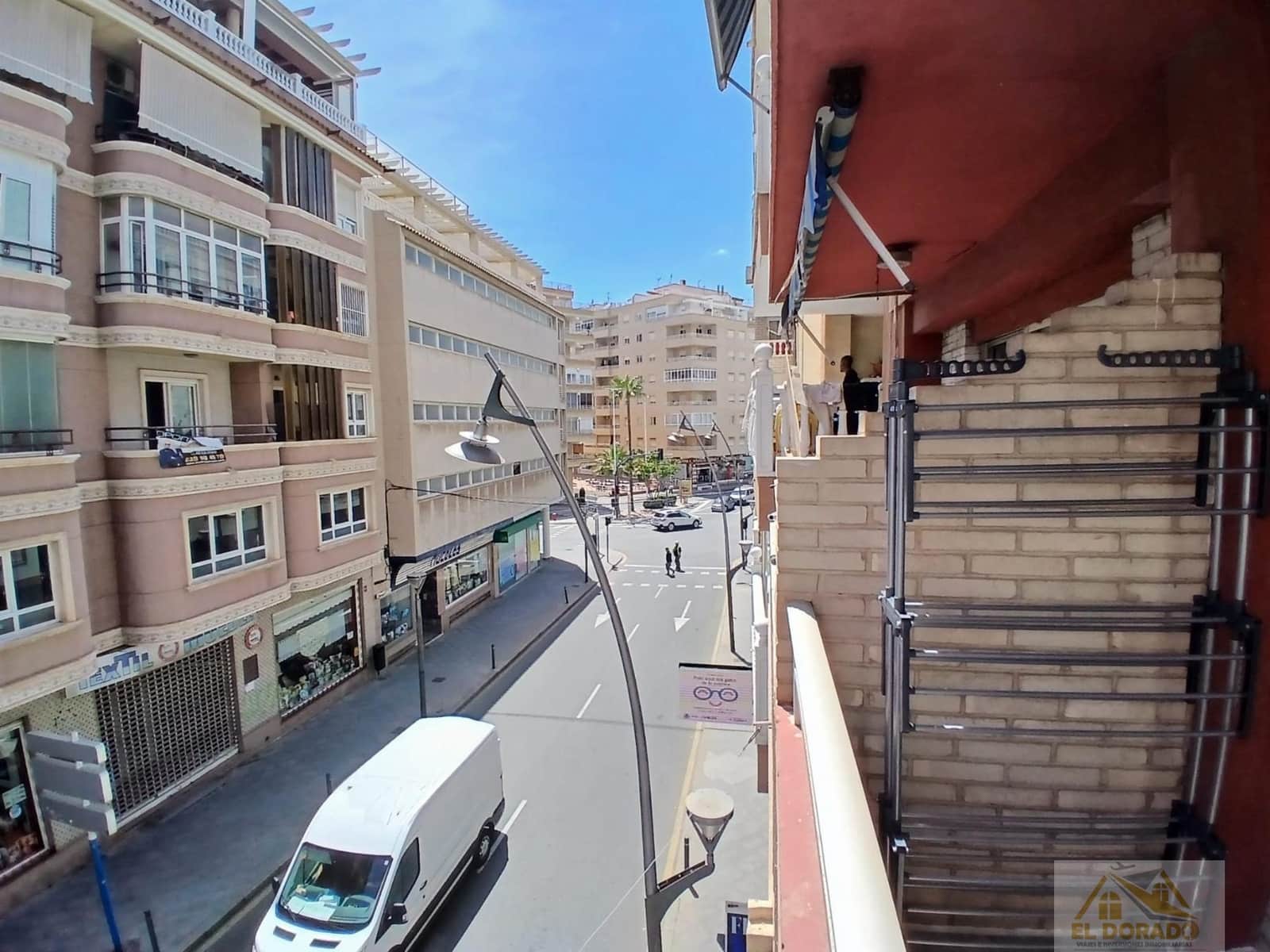 2 soverom Leilighet til leie i Torrevieja - € 1 200 (Ref: 9820739)