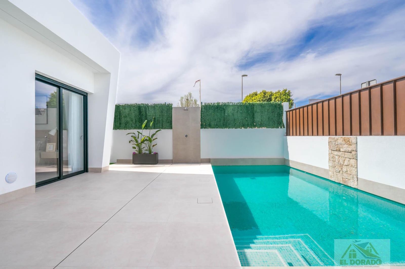 3 soverom Villa til salgs i Roldan med svømmebasseng garasje - € 389 900 (Ref: 9981644)