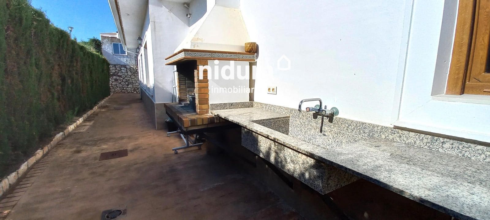 4 slaapkamer Villa te koop in Xativa met zwembad garage - € 365.000 (Ref: 10174128)