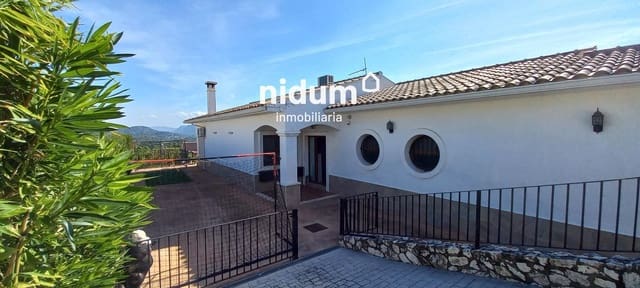 4 slaapkamer Villa te koop in Xàtiva met zwembad garage - € 365.000 (Ref: 10174128)