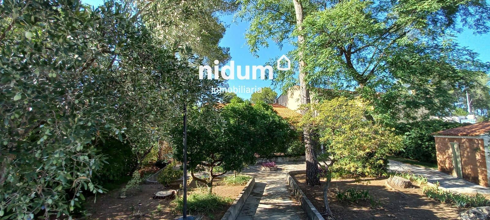 5 chambre Villa/Maison à vendre à Genoves avec piscine garage - 289 000 € (Ref: 9253844)