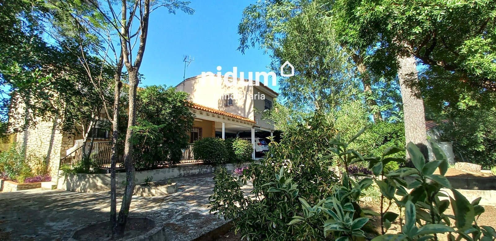 5 chambre Villa/Maison à vendre à Genoves avec piscine garage - 289 000 € (Ref: 9253844)