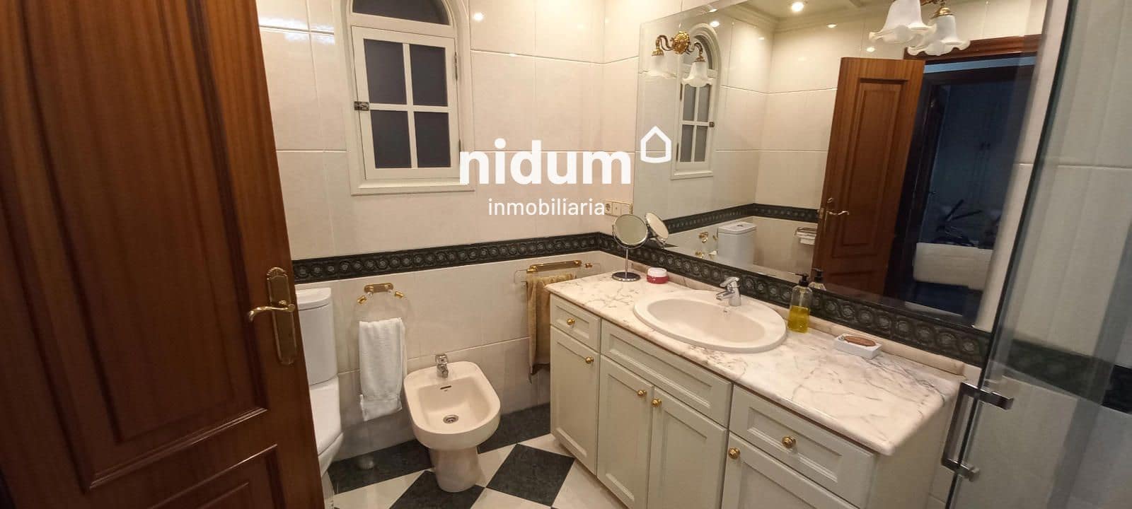 4 bedroom Flat for sale in Xativa - € 185,000 (Ref: 9496663)