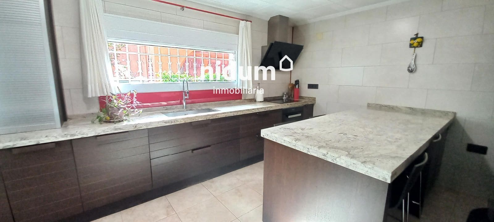 5 makuuhuone Huvila myytävänä paikassa L'Alcudia de Crespins mukana 
autotalli - 280 000 € (Ref: 9628231)