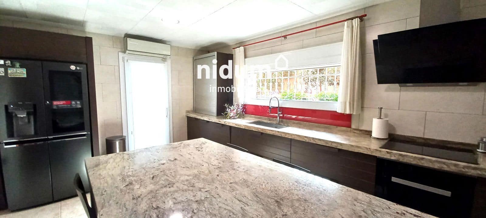 5 makuuhuone Huvila myytävänä paikassa L'Alcudia de Crespins mukana 
autotalli - 280 000 € (Ref: 9628231)