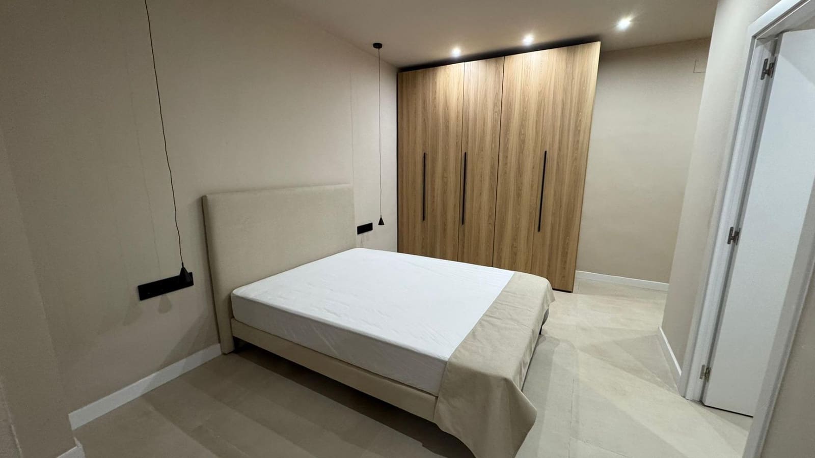 1 quarto Apartamento para arrendar em Sant Andreu de la Barca - 1 000 € (Ref: 10044825)