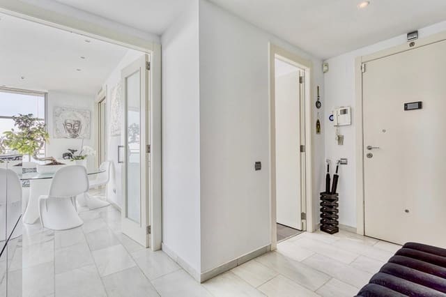 4 chambre Appartement à vendre à Diagonal Mar i El Front Marítim del Poblenou, Barcelone ville avec piscine garage - 1 790 000 € (Ref: 9270055)