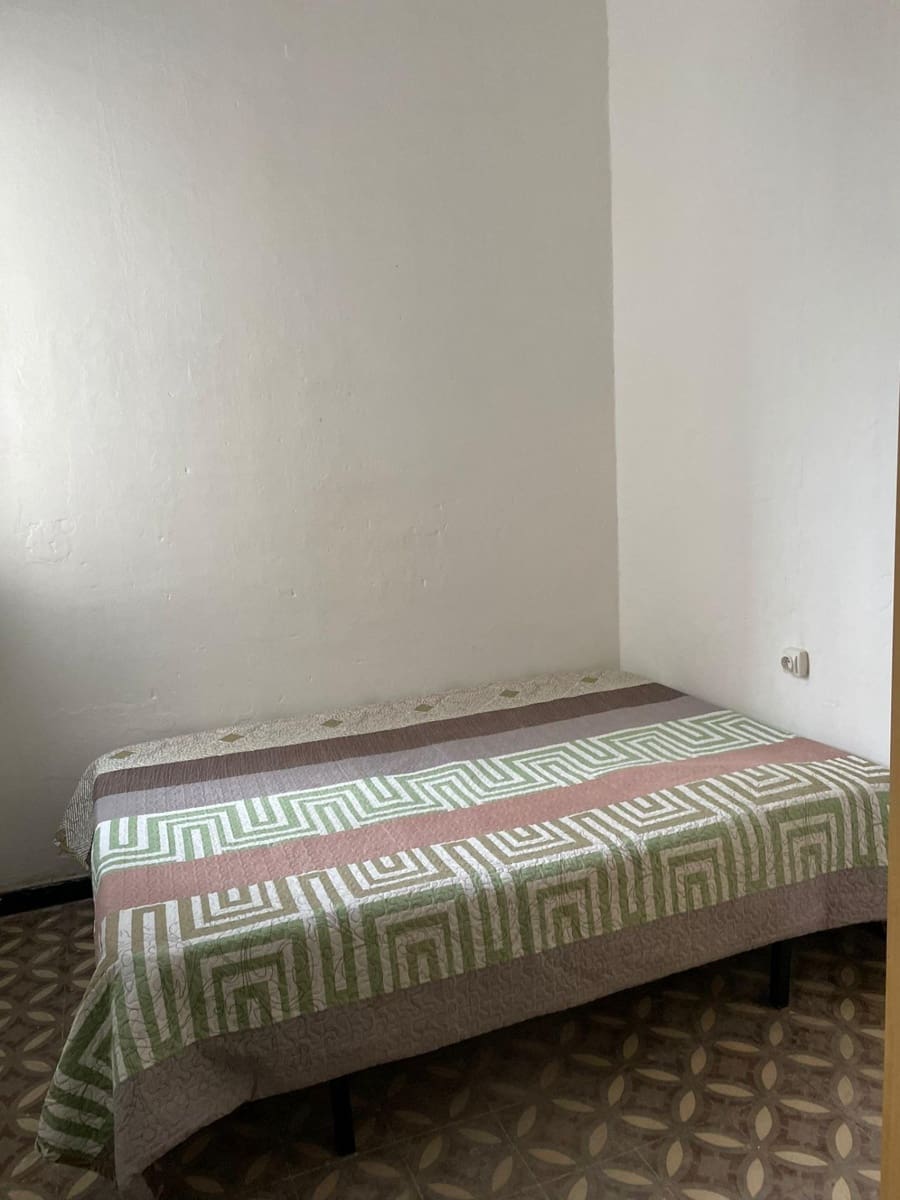 Piso de 1 habitación en Sant Adrià de Besòs en venta - 137.000 € (Ref: 9270058)