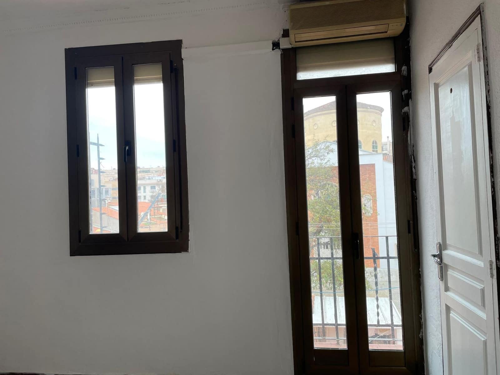 Piso de 1 habitación en Sant Adrià de Besòs en venta - 137.000 € (Ref: 9270058)