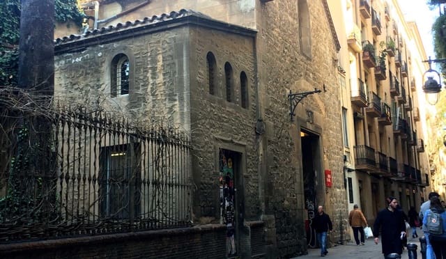 Commercial for sale in El Raval, Barcelona city - € 5,600,000 (Ref: 9270061)